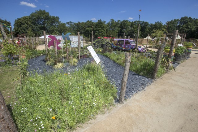 Inauguration des jardins d’expression, 2e édition, dans le potager du domaine de Pignerolle