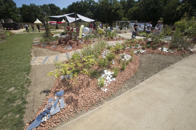 Inauguration des jardins d’expression, 2e édition, dans le potager du domaine de Pignerolle