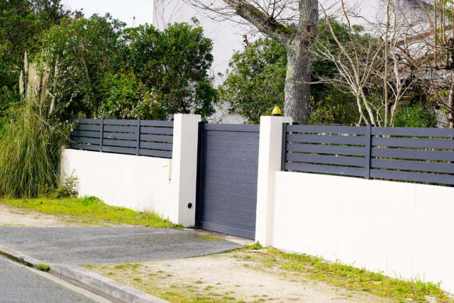 portillon en aluminium